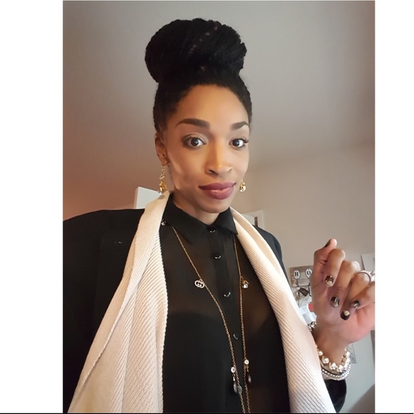 MEET YOUR POSHER... - Picture 1 of 11